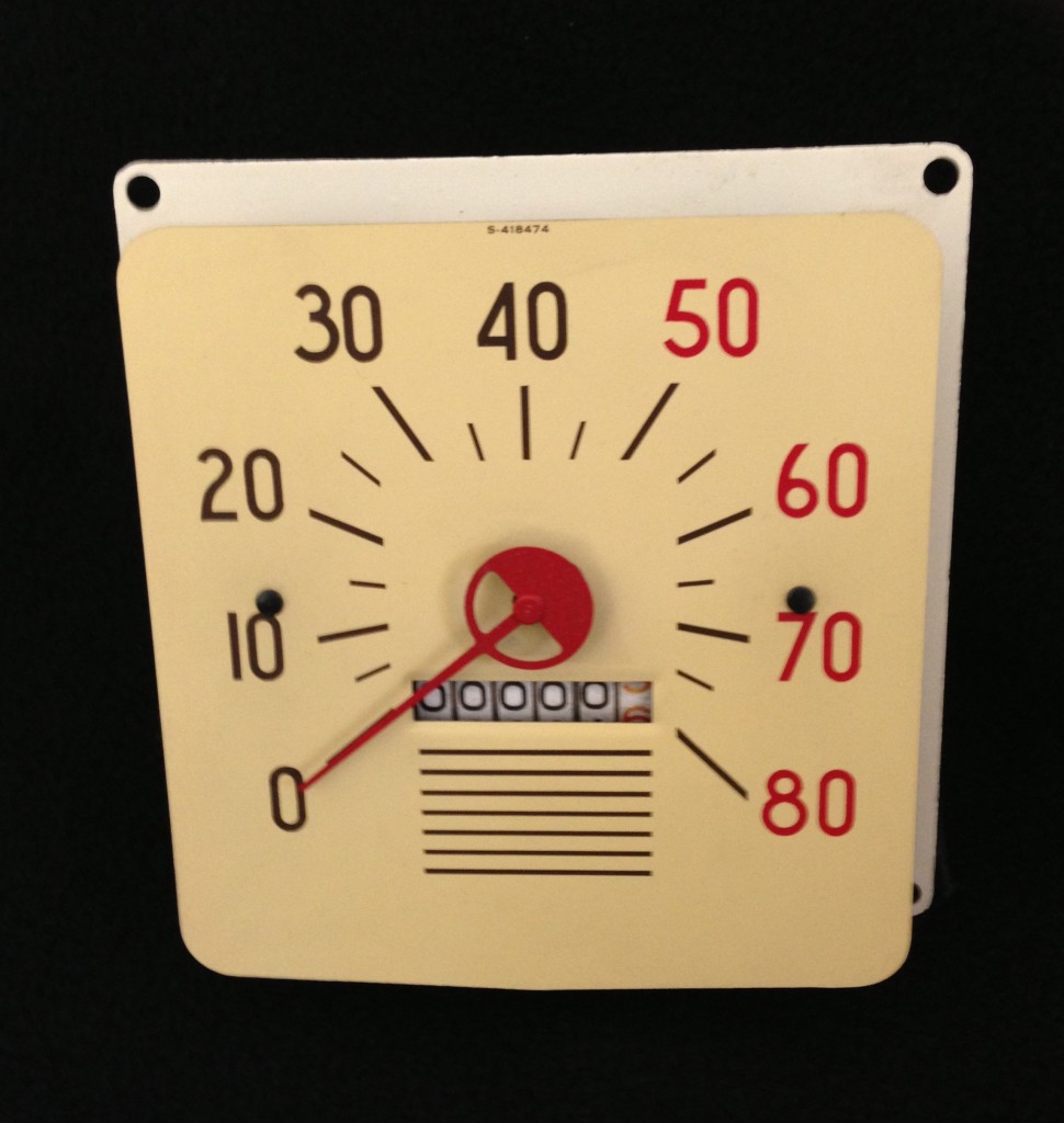 beigespeedometer